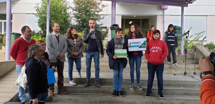AMCB entrega Prmio 1000 em Lampadas LED